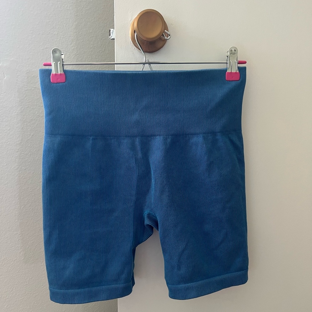 Target JoyLab ribbed sculpting biker shorts M